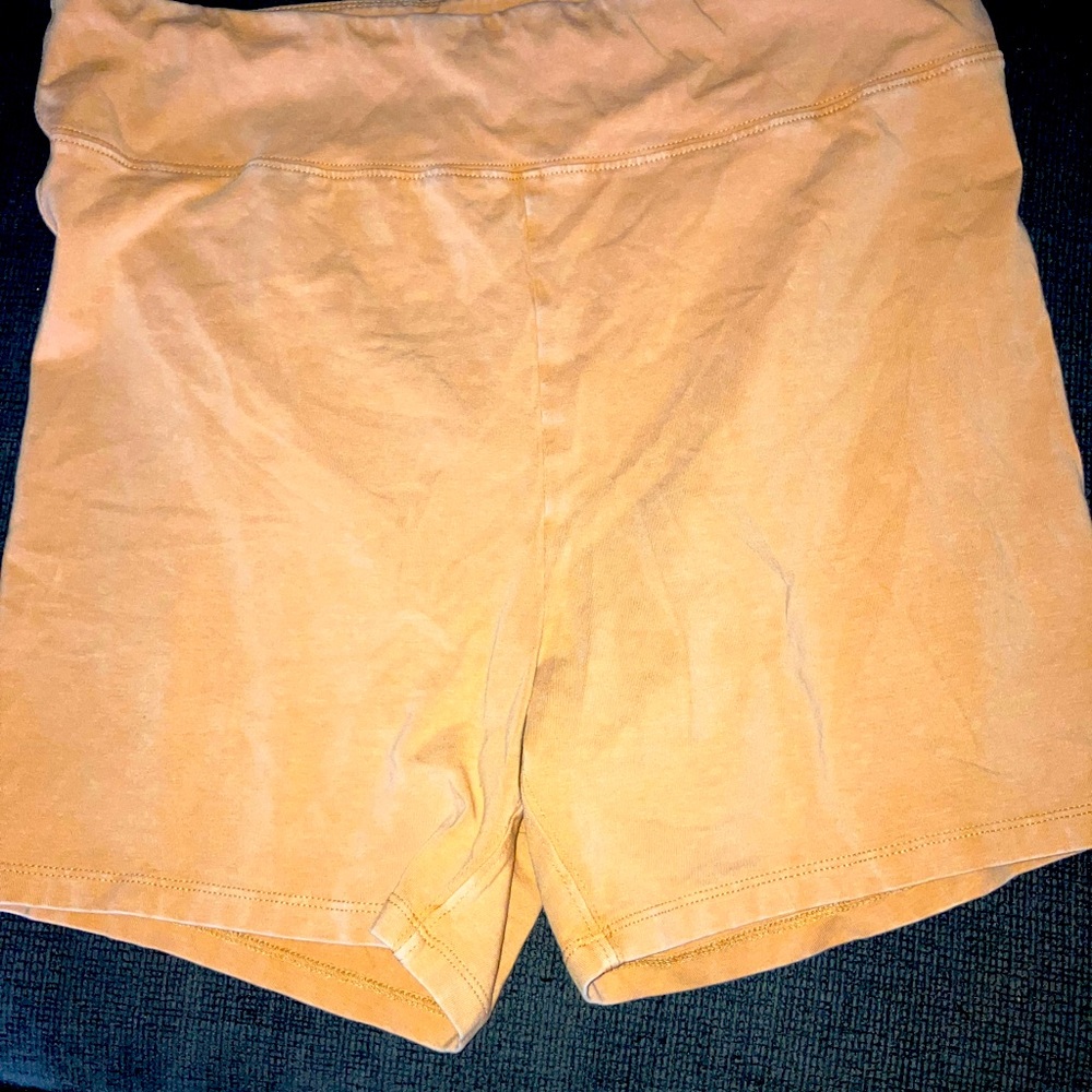 Large activewear shorts